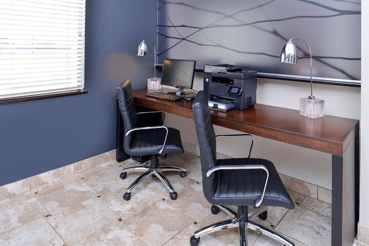 Business Center 58 of 66